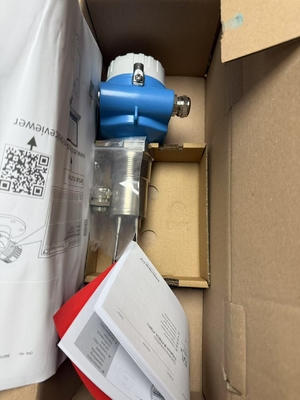 Endress+Hauser Soliphant FTM50 Serie Punkt-Level-Schalter-Level-Schalter, Flush Mount, Aluminium, Polyester, Edelstahl FTM50-2GG2A4A32AA