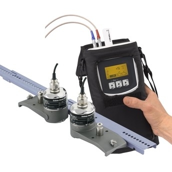 ENDRESS+HAUSER Proline Prosonic Flow 93T Durchflussmesser für einfache Datenübertragung über USB-Stick ohne zusätzliche Software 93TA1-CCAEAE+D1E2